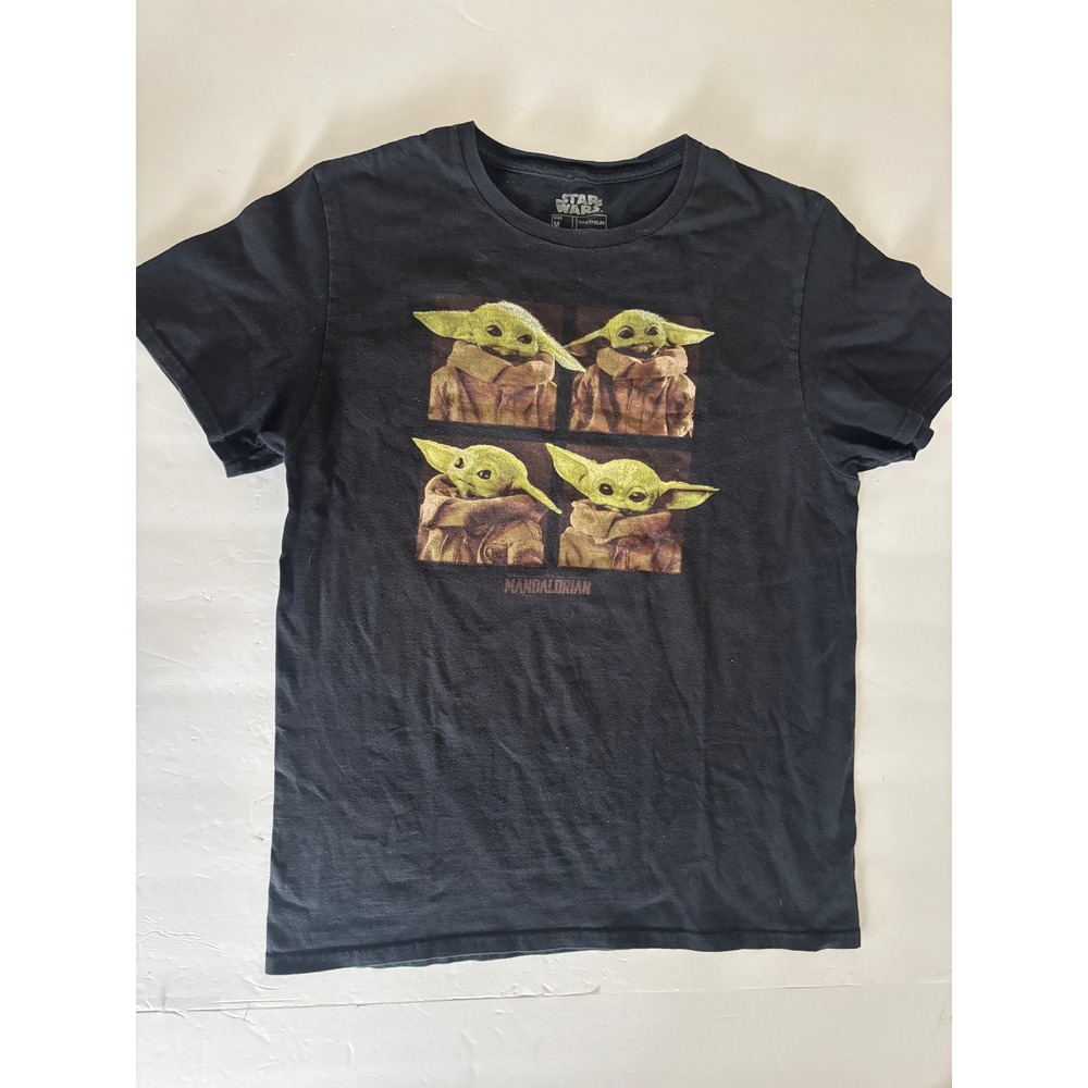 Star Wars Fifth Sun Mandalorian Grogu Baby Yoda Graphic T-Shirt Black Mens M